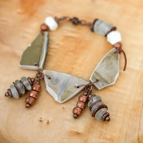 Chunky boho glass bead bracelet with copper charms - Picture 5 of 10